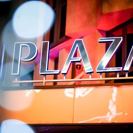 Plaza V Hotel Targu-Mures Bagian luar foto
